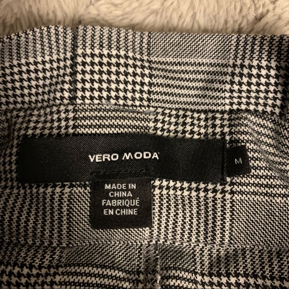 Plaid Skirt - Picture 3 of 3